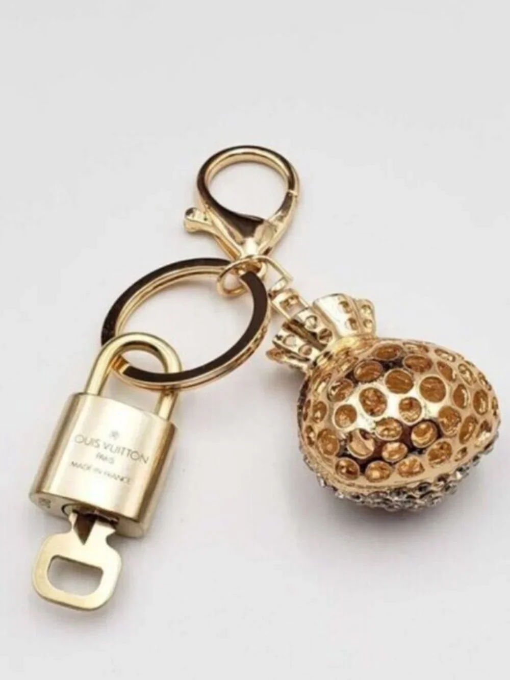 Authentic LV Gold Padlock & Key 🔑 Designer Bag Charm w/ Unbranded Keychain